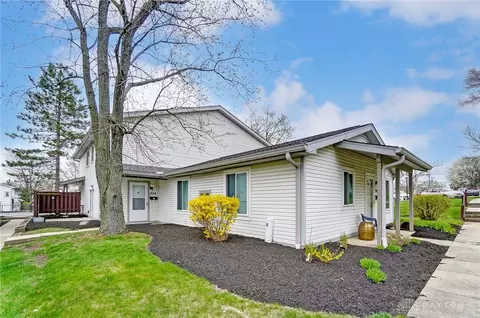 998 E Crescentville Rd, West Chester, OH 45246