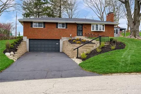 421 Witherby Dr, Dayton, OH 45429