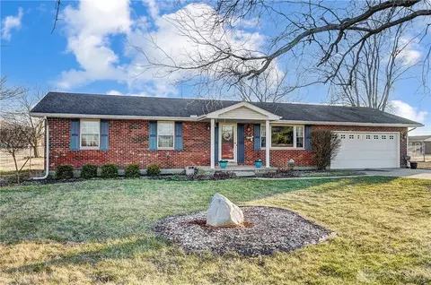 300 Evanston Rd, Tipp City, OH 45371