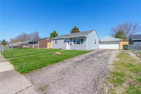 103 Ramona Dr, Fairborn, OH 45324