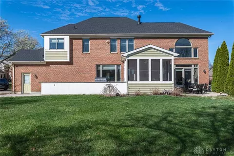 Exterior - 50 Devon Ct, Springboro, OH 45066 photo 8 of 11