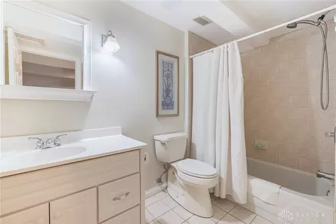 Bath - 50 Devon Ct, Springboro, OH 45066 photo 6 of 6