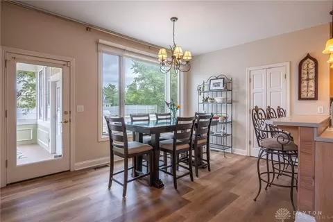 Dining - 50 Devon Ct, Springboro, OH 45066 photo 5 of 5