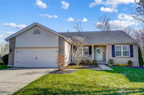 14 Sparrow Ln, Amelia, OH 45102