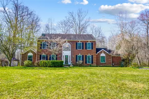 1335 Avalon Dr, Maineville, OH 45039 photo 2