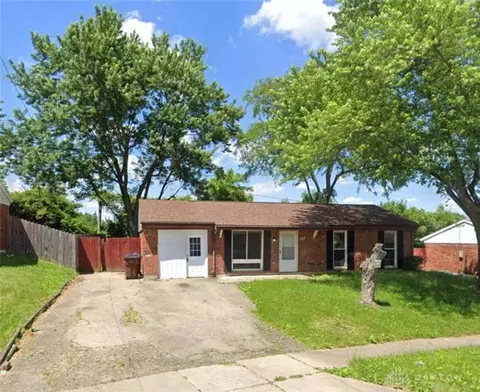 227 Oxford Dr, Fairborn, OH 45324