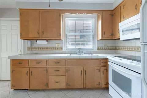 1425 Abingdon Rd, Kettering, OH 45409 photo 11