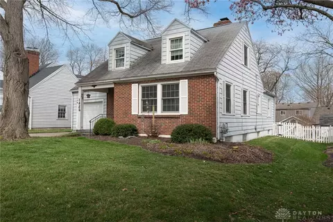 1425 Abingdon Rd, Kettering, OH 45409