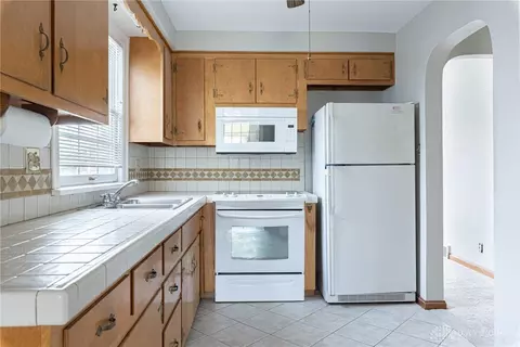 1425 Abingdon Rd, Kettering, OH 45409 photo 9