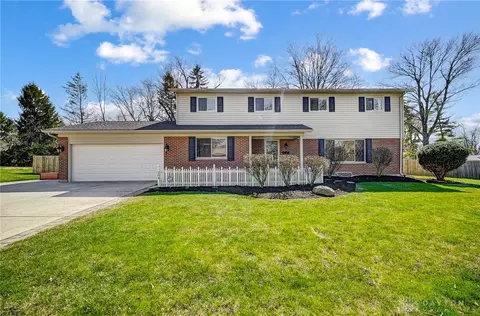 204 Zengel Dr, Dayton, OH 45459