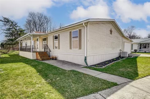 13 Cherry Ln #12051856, Springfield, OH 45504 photo 2