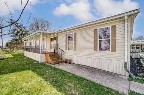 13 Cherry Ln #12051856, Springfield, OH 45504