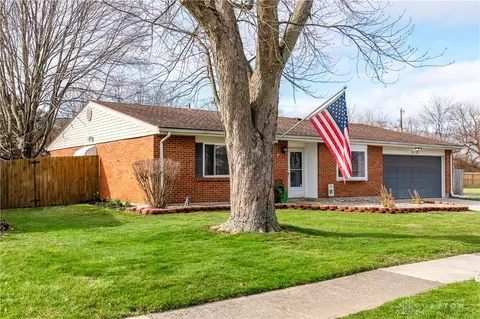 5733 Brookbank Dr, Dayton, OH 45440 photo 4