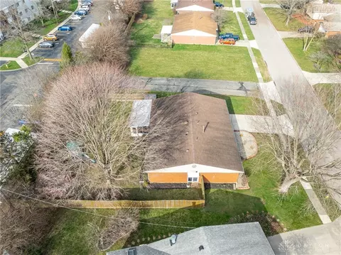 5733 Brookbank Dr, Dayton, OH 45440 photo 42