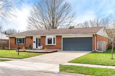 5733 Brookbank Dr, Dayton, OH 45440