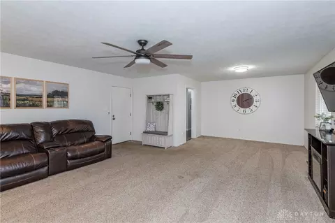5733 Brookbank Dr, Dayton, OH 45440 photo 17