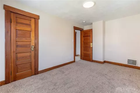 1241 Arbor Ave, Dayton, OH 45420 photo 14