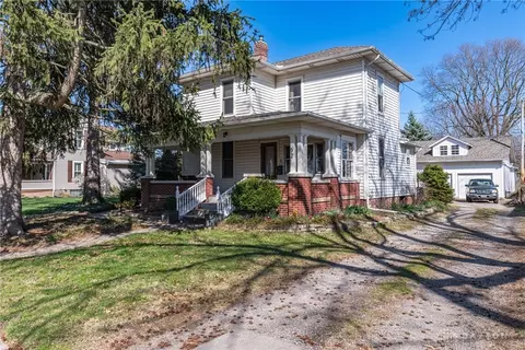 52 S Wright Ave, Fairborn, OH 45324