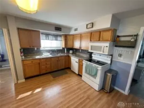 42 S Main St, North Hampton, OH 45349 photo 8