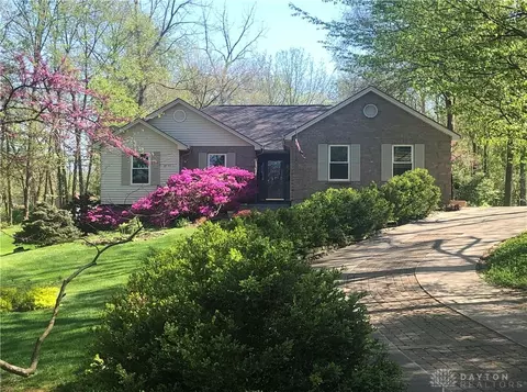 6117 Alert New London Rd, Okeana, OH 45053