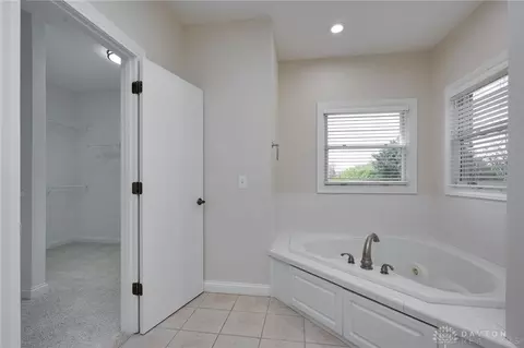 1143 Charter Pl, Centerville, OH 45458 photo 33
