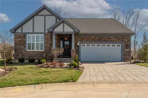 2840 Black Oak Ct, Beavercreek, OH 45431