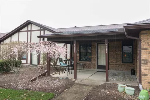 8633 Sea Pines Ln, Washington Township, OH 45458