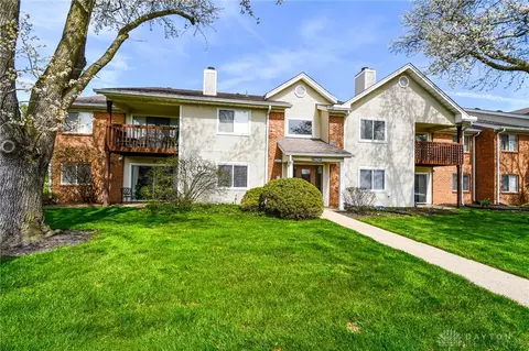 1431 Hollow Run #8, Centerville, OH 45459