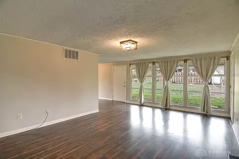 3204 Waltham Ave, Dayton, OH 45429 photo 4