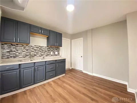 811 Adams St, Cincinnati, OH 45215 photo 5