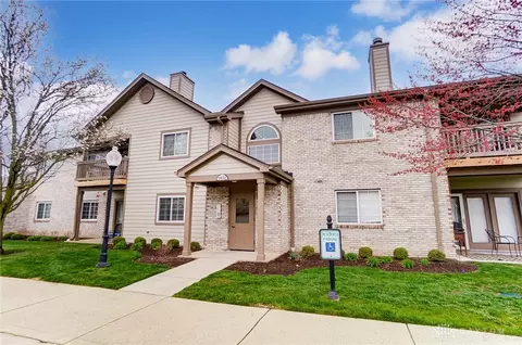 1870 Piper Ln #104, Centerville, OH 45440