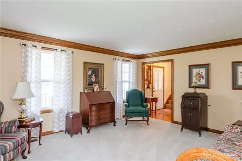 769 W Eva Cir, Springfield, OH 45504 photo 7