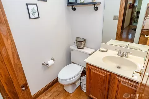 769 W Eva Cir, Springfield, OH 45504 photo 23