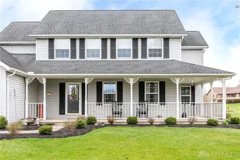 769 W Eva Cir, Springfield, OH 45504 photo 4
