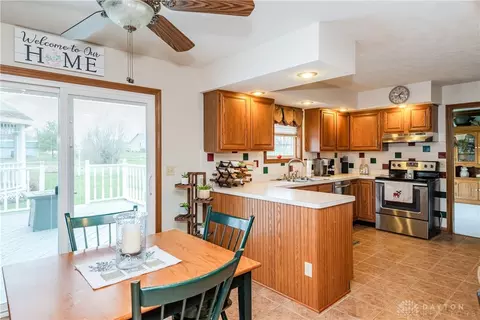 769 W Eva Cir, Springfield, OH 45504 photo 21