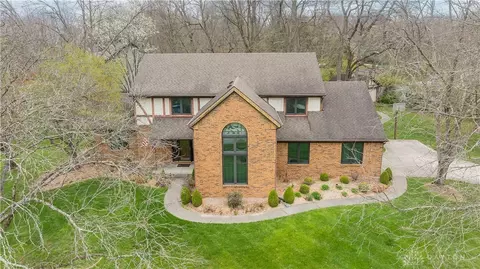 6480 Landsend Ct, Dayton, OH 45414