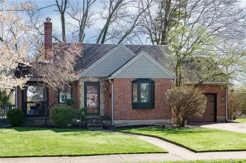 204 Carrlands Dr, Kettering, OH 45429 photo 4