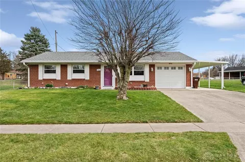 2016 Redstone Dr, Fairborn, OH 45324