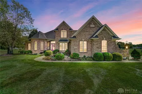 2070 Southdown Ct, Xenia, OH 45385