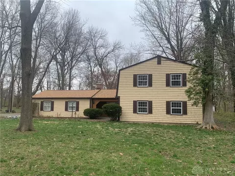 4867 Chambersburg Rd, Huber Heights, OH 45424