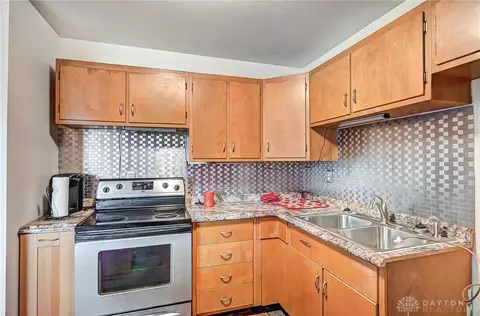 312 W Auburn Ave, Springfield, OH 45506 photo 14