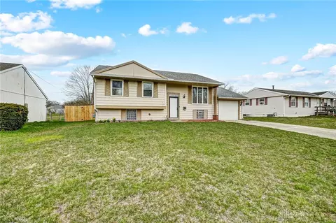 312 W Auburn Ave, Springfield, OH 45506 photo 3