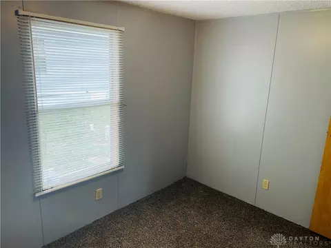 60 Dee Dr, New Paris, OH 45347 photo 9