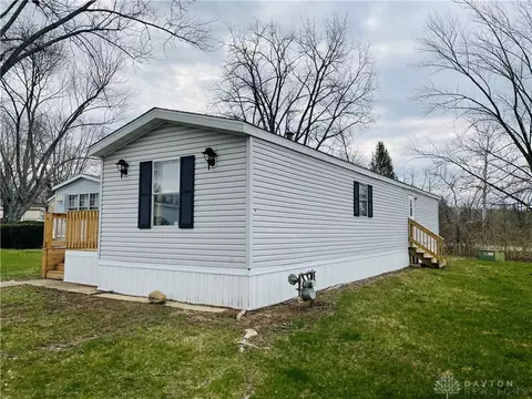 60 Dee Dr, New Paris, OH 45347 photo 4