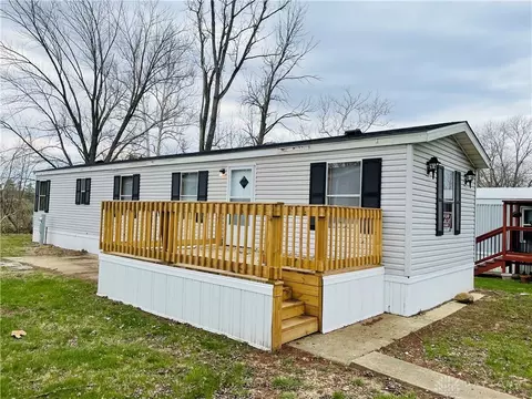 60 Dee Dr, New Paris, OH 45347