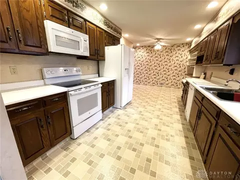 158 Junefield Ave, Cincinnati, OH 45218 photo 8