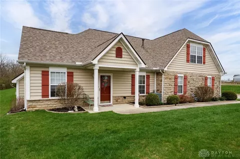 6976 Salon Cir, Dayton, OH 45424