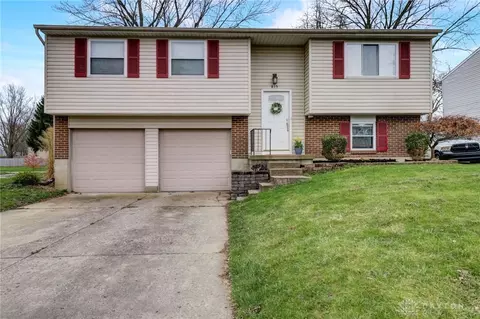 815 Nordhoff Farm Dr, Englewood, OH 45322