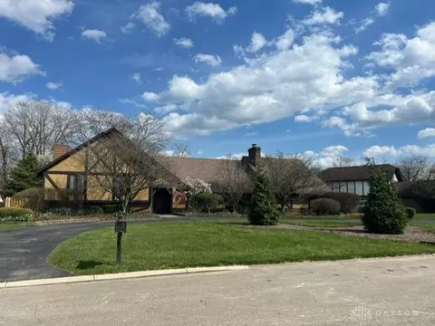 7020 Garrison Ct, Dayton, OH 45459