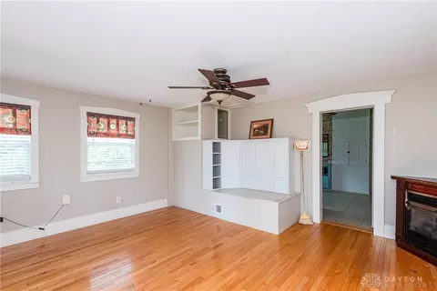 Living - 292 W Jackson Rd, Springfield, OH 45502 photo 10 of 10